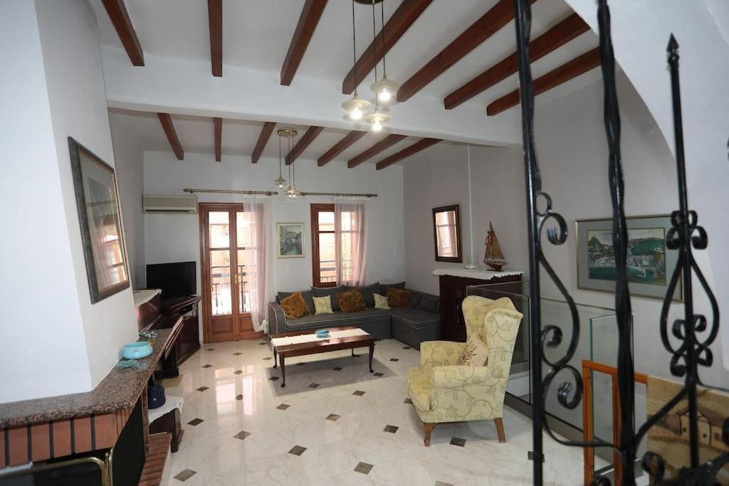 Вилла Angelina'S House Ретимно Экстерьер фото